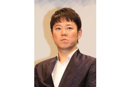 ドラマ 『恋する母たち』の阿部サダヲが話題!ベッドシーンにも「色気やばすぎ」 画像