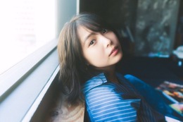 寺本莉緒、初カレンダーアザーカットがオリジナルグッズに！ 画像