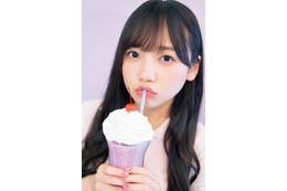 日向坂46・齊藤京子とカフェでデート気分!写真集の新カット公開 画像
