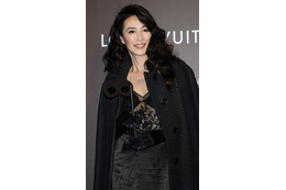 萬田久子、『ガキ使』で『香水』のダンサーを熱演!大開脚パフォーマンス 画像