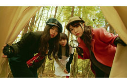 乃木坂46、新曲「口ほどにもないKISS」「Out of the blue」のMVが同時公開! 画像