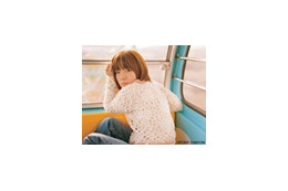 初のシングル1位獲得! aikoの新曲PVとライブ映像を無料で! 画像