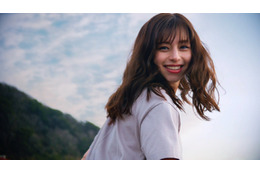 GU新CMに中条あやみ・ゆりやんレトリィバァ・松本まりから登場! 前向きな一歩へメッセージ 画像