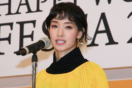 剛力彩芽「HAPPY WOMAN AWARD」受賞に歓喜 画像