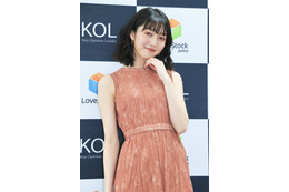 松川菜々花がファッションディレクターに就任!「すごく可愛いのでデートに着てほしい!」 画像