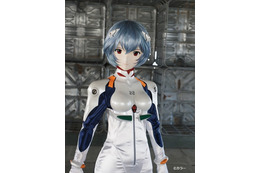 綾波レイ、198万円の“等身大”可動フィギュアが登場! 画像