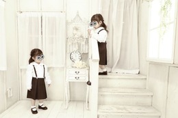 「双子ちゃんと共に成長して行けたら」ノンスタ石田の妻、娘たちの幼稚園入園を決断! 画像