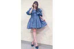 久間田琳加、ヒルナンデス“りんか丈”衣装で美脚披露! 画像
