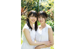 日向坂46“おみそしるコンビ”河田陽菜＆丹生明里、“洋館に住まう姉妹”テーマに様々な表情 画像