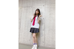 浅川梨奈がギャルJKに!オフショットに「可愛い!」「雰囲気変わる」 画像