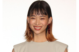森川葵、超絶難度のサイコロ技を成功させネット驚愕！「才能のバケモノ」「令和のマチャアキ」 画像