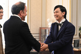 篤太夫、髷を落とす!慶喜は王政復古に先手を打って政権を帝に返上......NHK『青天を衝け』第23話 画像