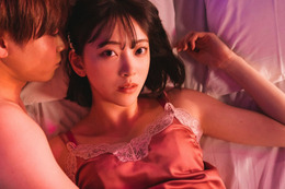 堀未央奈とDa-iCE・岩岡徹のベッドシーンがセクシー!ドラマ『サレブル』オフショット 画像