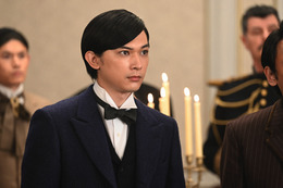 篤太夫のもとに慶喜から大政奉還の書状!一同大混乱も......NHK大河ドラマ『青天を衝け』第24話 画像