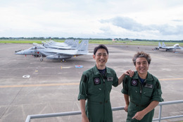 小泉孝太郎、ムロツヨシに「F-15戦闘機」チャーター!すさまじいGの世界に......?! 画像