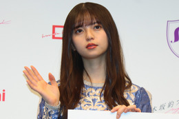 乃木坂46メンバー、歴代衣装を身につけイベント登場! 画像