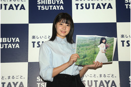 STU48・瀧野由美子、1st写真集発売で1日店長体験！POP書きにもトライ 画像