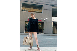吉田朱里、美脚露出の私服ファッションに「オシャレ」「スタイル良すぎ」の声 画像