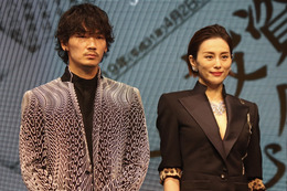 米倉涼子、『新聞記者』で綾野剛と初共演!印象は「とにかくストイック」…… 画像