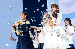 櫻坂46、守屋茜&渡辺梨加が1周年ライブでラストステージ!ユニット“青空とMARRY”のサプライズ復活も! 画像