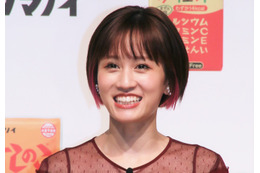 前田敦子、息子が元AKB48メンバーのおっぱいイジりまくり 画像