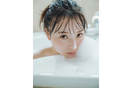 NMB48・梅山恋和の写真集限定ポストカード公開！秘蔵カット使用の全5パターン 画像