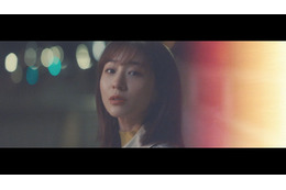 田中みな実、優里の人気曲「シャッター」MVに出演! 画像