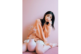 髙橋ひかる、FLASH表紙&巻頭グラビアで20歳の魅力披露! 画像
