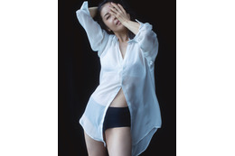 藤あや子が圧巻のビキニ!60歳とは思えぬ至高の写真集 画像