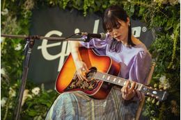 紺野彩夏、“ギター練習企画”で憧れの井上苑子と共演！「大切な君へ」セッションライブ開催 画像