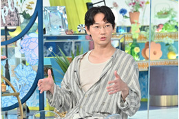 綾野剛、役作りで妻夫木聡と共同生活!外出時は手をつないでいた?!『A-Studio+』 画像