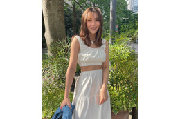 石川恋、引き締まった腹筋チラリ!ブログ公開ショットにファン「神スタイル!」 画像