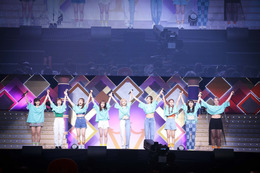 Girls2、3周年記念ライブで新レギュラー番組&ホールツアー&新EPリリースを発表 画像