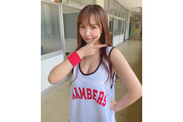 NMB48・本郷柚巴、胸元セクシーなバスケユニフォーム姿を披露