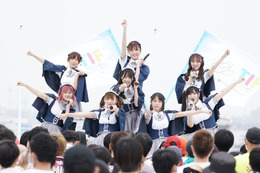 純情のアフィリア、「TIF」の屋外ステージで全3曲熱唱!ファンと共に熱いライブ! 画像