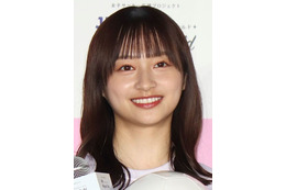 「本当に光栄です」日向坂46・影山優佳、サッカーW杯ユニフォーム着用！ 画像