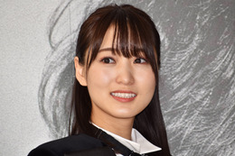 櫻坂46・菅井友香の卒業記念写真集水から着カット初公開! 画像