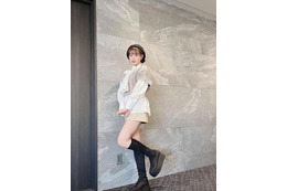 NMB48・上西怜、「超絶お気に入り」なミニスカファッション披露！「メチャ可愛い」「脚綺麗」 画像