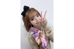 藤田ニコル、久しぶりにギャルに!JK制服姿に「pop全然出れる」「さすがすぎる!」の声 画像