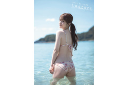 ニジマス・森みはる、写真集表紙3パターン公開!海でのビキニに、クールな下着カットも 画像