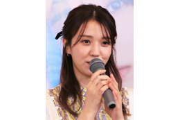 櫻坂46・小林由依、“ミニスカ×ブーツ”コーデで美脚披露!「スタイル良すぎ!」「カワイイ」 画像