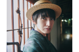 本郷奏多が見せる“昭和レトロ”な魅力!公式カレンダーが12月18日発売決定 画像