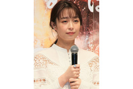 宇垣美里、キュートな肩見せワンピース姿を披露! 画像