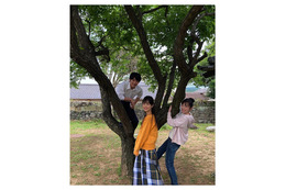 福原遥、赤楚衛二・山下美月との幼なじみ仲良し3ショット公開!朝ドラ『舞いあがれ!』 画像