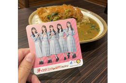 ココイチでチキンカツカレー食べて日向坂46の限定コースターをゲットしてみた! 画像