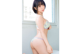 「4回目のソロ!嬉しい!」伊織もえ、大胆セクシーなボディライン披露 画像