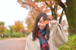 NMB48・加藤夕夏、美少女感満載の紅葉狩りショット公開! 画像