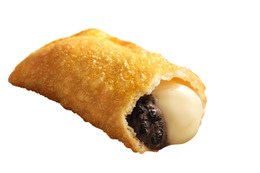 マクドナルド、新作「クッキー&クリームパイ」11日発売 画像