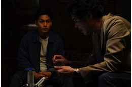 高杉真宙が明かす衝撃の過去、狩野が殺された理由も明らかに?!『ガンニバル』第5話 画像