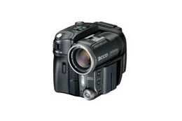 ビクター、新開発「3CCDカメラシステム」搭載の500万画素デジタルビデオカメラ2機種 画像